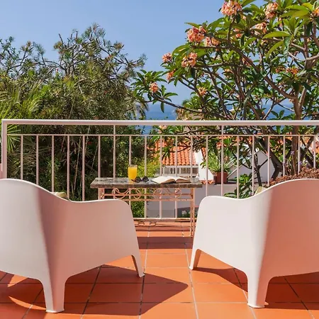 Casa Frangipani By An Island * Santa Cruz (Madeira)