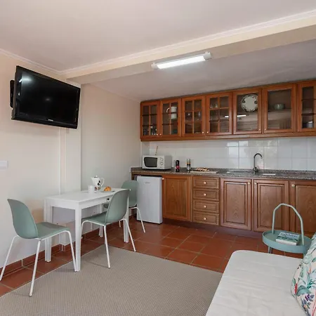 Casa Frangipani By An Island Holiday home Santa Cruz (Madeira)