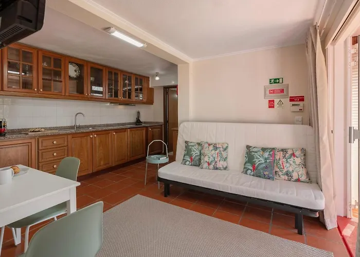 Casa Frangipani By An Island Santa Cruz (Madeira)